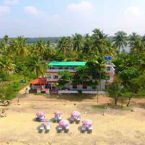 Frühstückspension Cherai Residency **