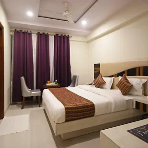 Airport Iby Neu-Delhi