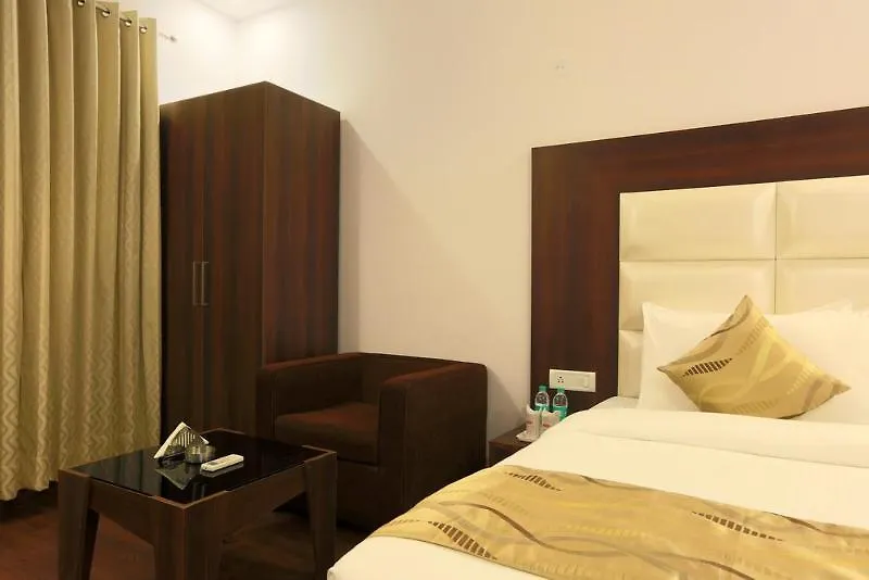Hotel Arch - Near Aerocity New Delhi
