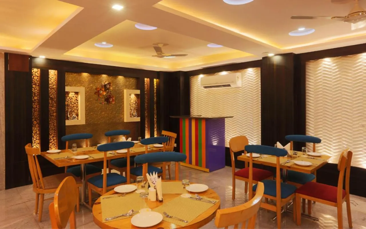 Hotel Arch - Near Aerocity New Delhi 4*,